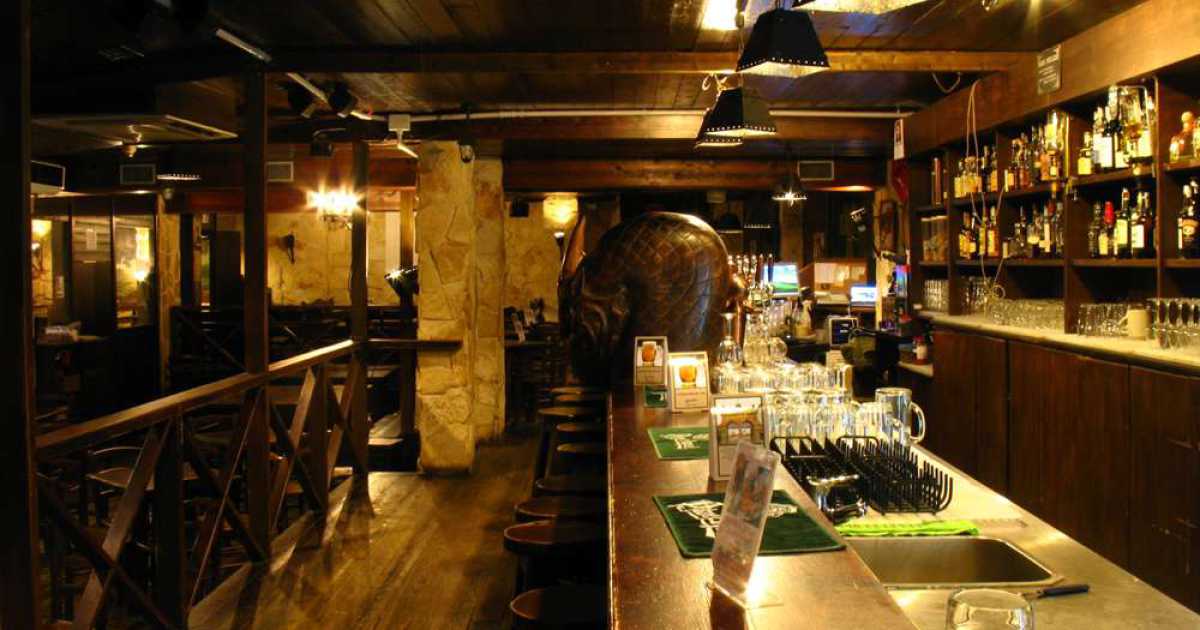 Bari, chiude lo storico pub "Terra di Mezzo": �Riapriremo dall'altra parte di Bari�